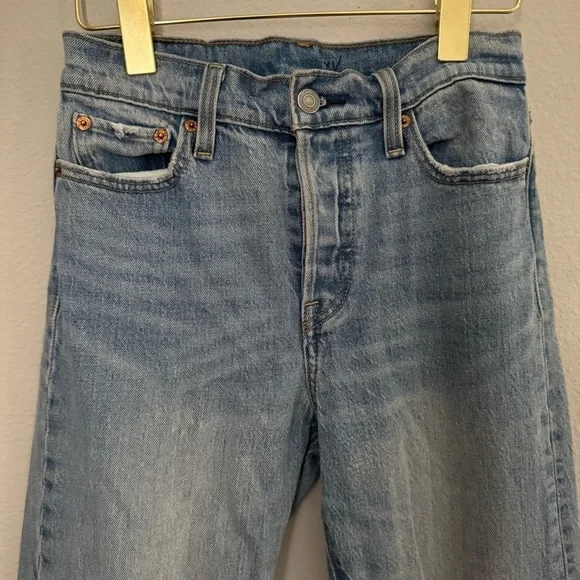Levi's Wedgie Straight Leg Raw Hem Cropped Rough Tide Jeans Women’s size 26 - Picture 5 of 16